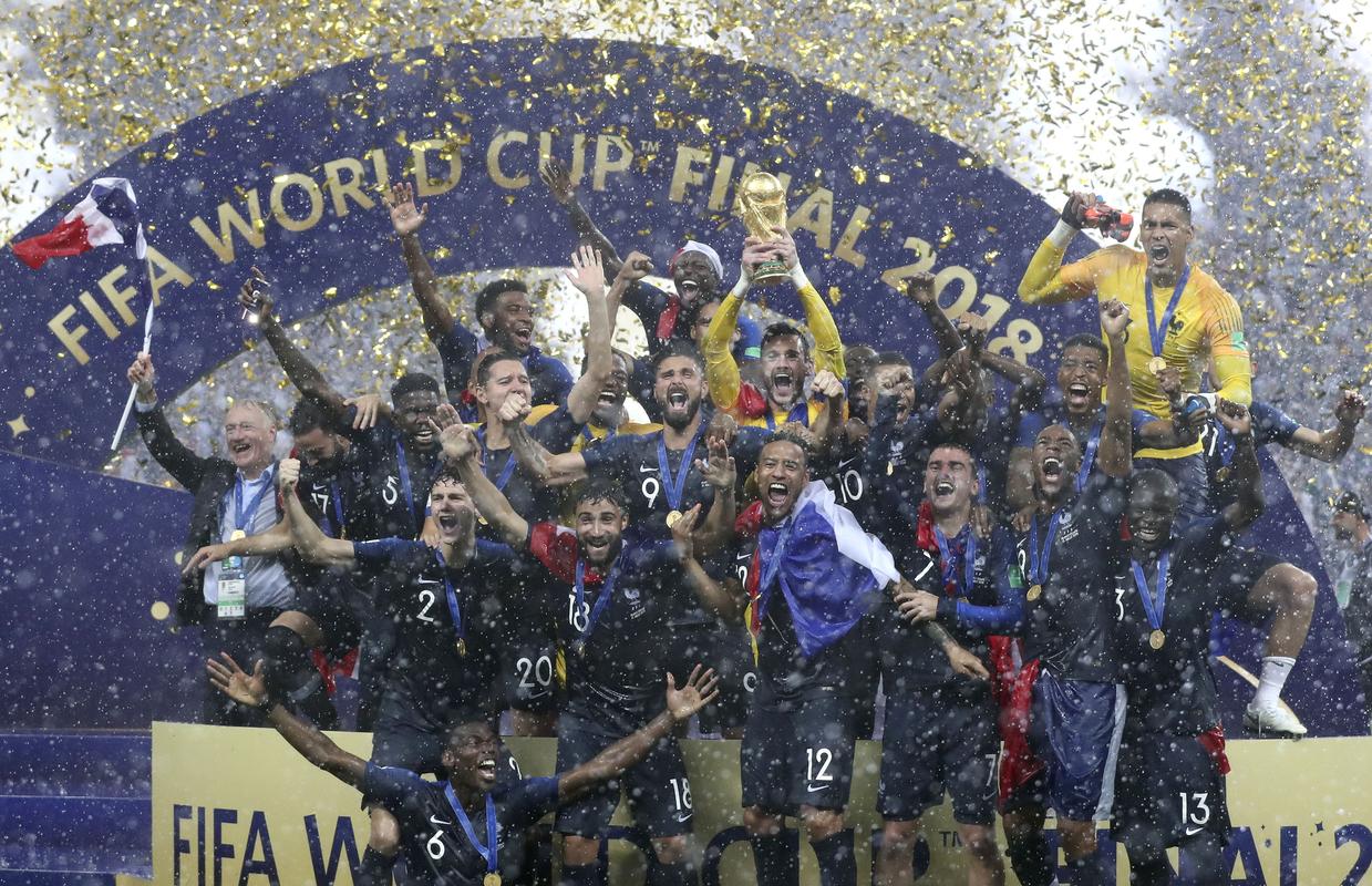 法国进过几次欧洲杯决赛（法国夺了几次欧洲杯）