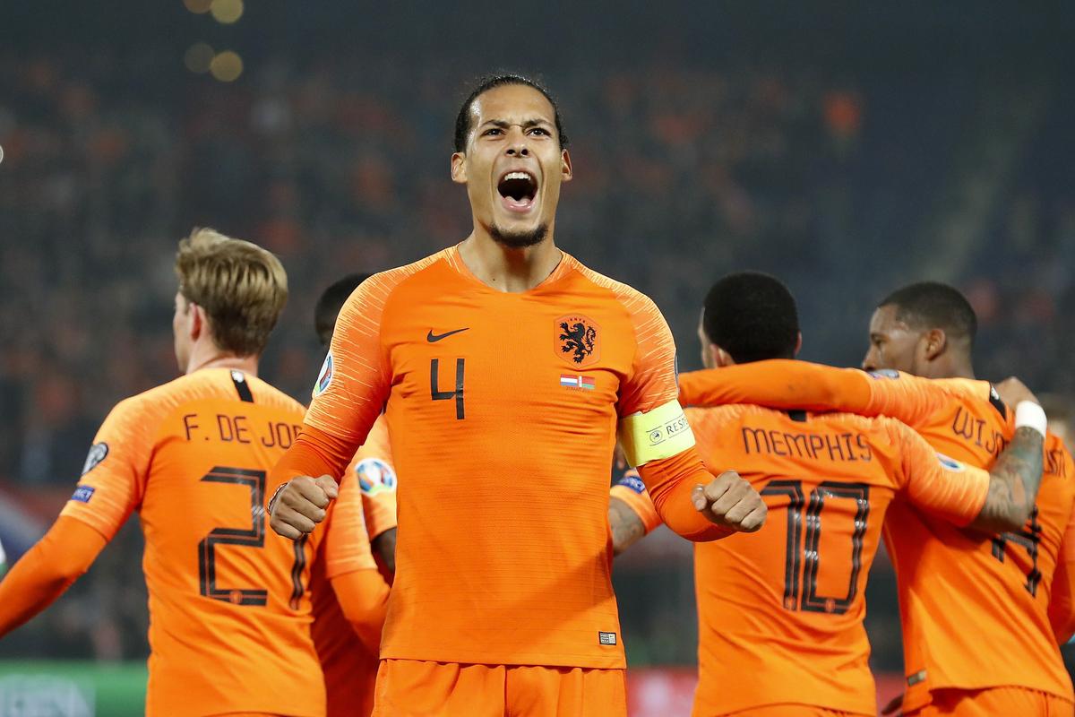 欧洲杯荷兰照片高清图（欧洲杯荷兰比赛集锦）