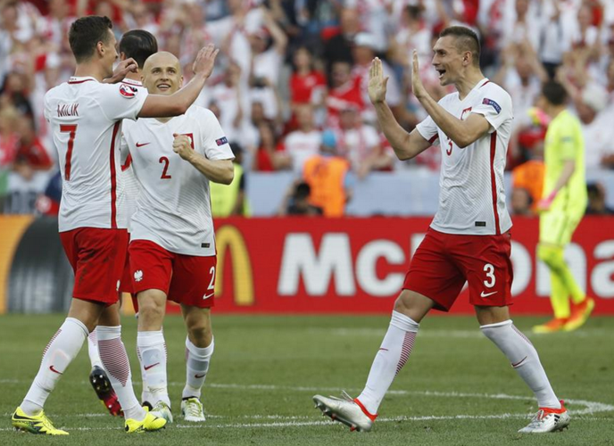 欧洲杯波兰捷克对战讲解（欧洲杯波兰捷克对战讲解视频）