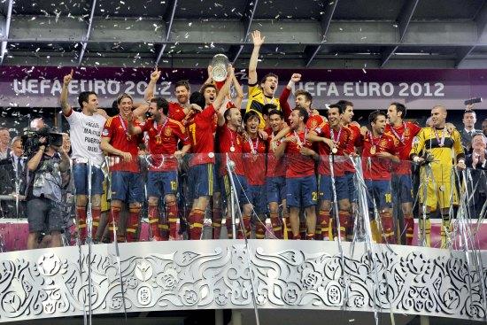 西班牙4-3欧洲杯（西班牙足球队欧洲杯）
