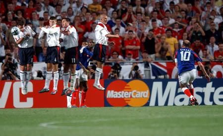 英格兰vs法国2004欧洲杯（法国队vs英格兰）